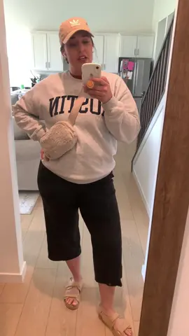 Who can relate? #casualstyle #casualmomfit #comfy #comfylook #MomsofTikTok #momtok #momlife #OOTD #midsizegal #midsizequeens #curvytiktok 