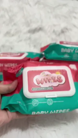 Replying to @Xyza and Mommy 💛  SALE!!! sulit bundle of wipes 🍃 #fyp #macaronwipes 