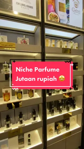 Ayo tebakk pecinta parfume pasti tau parfume2 ini 😬 Niche parfume memang jauh lebih mahal dari designer parfume, main ke toko parfume begini udah happy 😄 #parfum #parfume #xerjoffnaxos #xerjoffperfumes #cnf #cnfparfume #tokoparfum #tokoparfumsemarang #pecintaparfum #pecintaparfumindonesia #kolektorparfum 