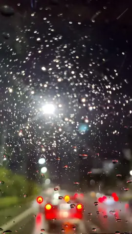 🌧️🖤