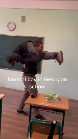 Cudat var😂💀🤭#fakesituation⚠️ #fyp #foryou #foryoupageofficiall #fypシ #viralvideo 