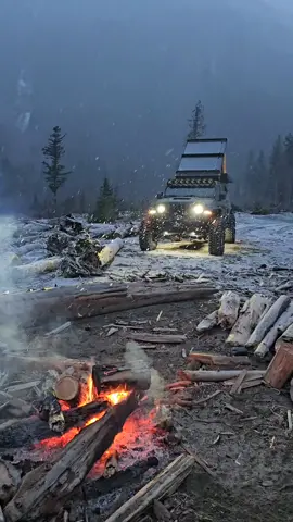 Camping in the weather ❄️ Credit 📸 - ig @casey250_ #nature #camping #Outdoors #adventure #wilderness #Hiking #explore #wanderlust #campinglife #outdoorlife #campsite #campfire #snow #winter #fyp #camperscorner 