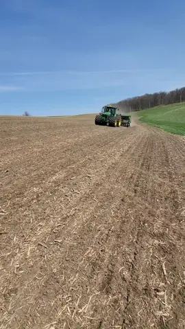 Planting Alfalfa#johndeere#alfalfa#farming#pioneerseed#farmtok#familyfarm#farmer 