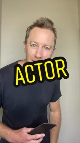 So cool they got his autograph ✍️ 