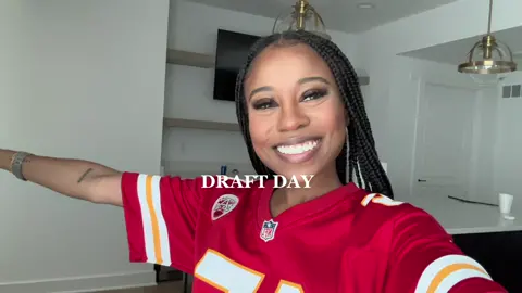 Come with me to the @nfl draft!!  #nfldraft #draftday #nfl #fyp #blackgirltiktok
