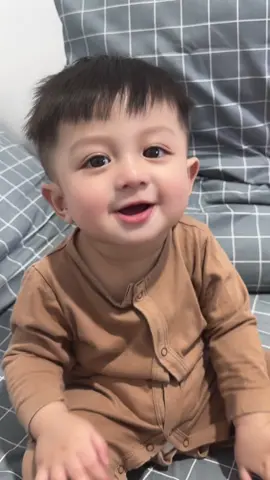 Gunting rambut modelan gini lagi gak aunty uncle ?? #fyp #BayiGemesTikTok #bayigemes #VideoBayilucu #fypシ 