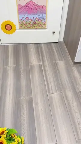 การติดตั้งแถบปิดผนึกด้านล่างประตูนี้ที่บ้านนั้นมีประโยชน์มากซึ่งกันลมกันแมลงและกันเสียง#triswords #goodthing #useful 