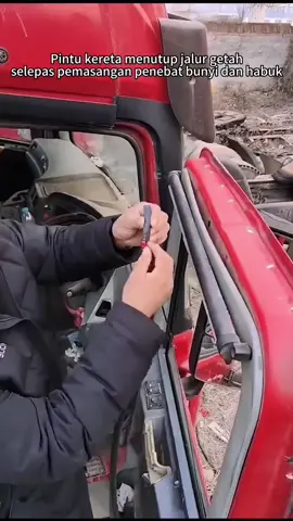 Jalur meterai lajur pintu, penebat bunyi, habuk dan pengurangan bunyi Pintu kereta dan pes jalur logam Windows, mudah digunakan.#carslover #car #cars #kereta #meterai #kalisbunyi #penguranganbunyi 