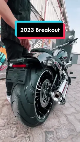 Its finally here! The new 2023 Breakout #breakout #2023breakout #softailbreakout #harleybreakout #breakout117 #2023harleydavidsonbreakout #harleydavidson #harleydavidsonlifestyle #harleydavidsondubai #harleydavidsonmotorcycles #fyp #dubai #viral #viraltiktok #bikercommunity #fypシ #harleytok #bikesoftiktok 