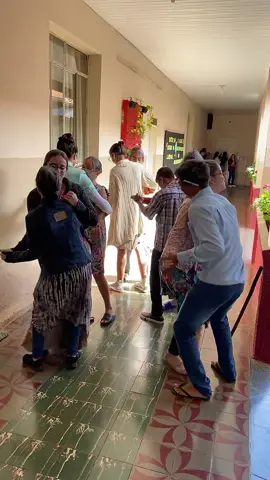 idade vai chegando nao tem como fugir 👴🏼👵🏼🥲#diad #micoterceirao #terceirao #escolapublica #camachomg #idosos #terceiraidade 