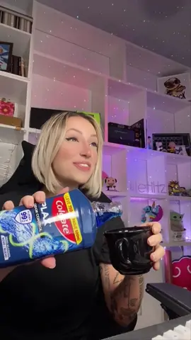 Colgate Plax Odor Control neutraliza os fortes odores dos alimentos e também ajuda a dar aquele toque para as amizades quando elas estão com bafinho. Experimenta aí 😏