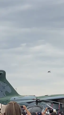 🤤 só porque eu amo esse som…  #aviationlovers #caça #sky #flying #f5 #fyp #aviacao 