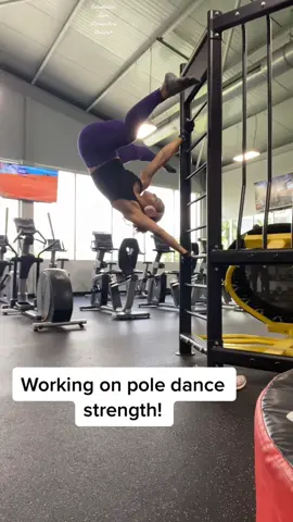 Another edition of pole dancers in the wild!  I’m getting stronger and I have so much more control in my Ayesha  #ayesha #conditioning #poletok #polefitness 