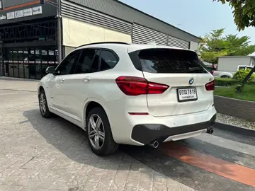 #X1 #topดีเซล เครื่องตัวใหม่ 20d minorchange bsi 6 ปี วารันตี 120,000 km #เซลล์กี้tpmmotors #bmwx1มือสอง   🟩 Bmw x1 2.0 F48 Sdrive 2.0 d m sport suv at สีขาว 2019 ออกศูนย์ พ.ค. 2019(2018)* https://line.me/ti/p/IM2p3x0FAE 🟩 Call  098-5588949 Ky 🟩 ทะเบียน 9กณ7618 กทม. 🟩 ไมล์ 84,000 กม  🟩 ราคา 1,459,000 บาท 🟩         ป้ายแดง 2.999 ล้าน -รถศูนย์ bmw thailand  -ตัวท็อปดีเซล -ชุดแต่ง m sport -ล้อ m sport -mag m sport -Navigation -มีจอ + idrive -cd/mp3/usb -Head-up display -Paddle shoft -airbag 12 ใบ -เบาะไฟฟ้า memory -parktronic -cruis control -miltifunction -cruise control -ไฟ xenon -abs -เครื่องตัวใหม่ 20d minorchange -วารันตี bsi 6 ปี 120,000 กม. 27/9/2568 -repair inclusive 5 ปี 200,000 กม.ถึง 27/9/2567 -เครื่องดีเซล ชุดแต่ง m sport ท็อปสุด -รถศูนย์ bmw thailand -มีจอ + idrive -Navigation -รับประกันไมล์แท้ -รัประกันโครงสร้าง ไม่มีชนหนัก พลิกคว่ำหรือน้ำท่วม มีใบ certificate รับรอง