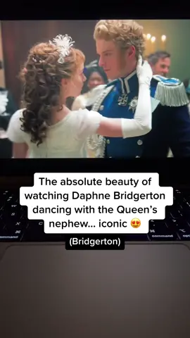 I wish we had dances like this tho #daphnebridgerton #simonbasset #queencharlotte #bridgerton #phoebedynevor #regejeanpage #fypシ #foryou 
