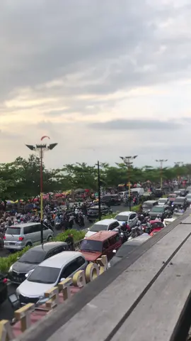 ambil ni buat ngeprank temen😂#fypシ #pantaipadang #padang 