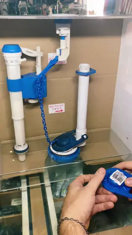 Caixa acoplada com problemas de vazamento?!  Realize a troca do obturador!  #novaespera #goiania #reparo #casadosreparosgoiania #reparosresidenciais #caixaacoplada #blukit 