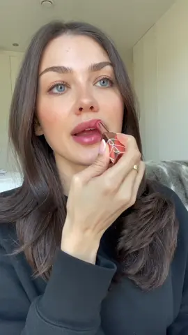 New dreamy lip balm @NARS Cosmetics #BeautyReview #LipProducts #makeup #makeupproducts #makeupvideos #BeautyTok #BeautyReviews #lipglosses #FavouriteLipCombo #fy #fyp 