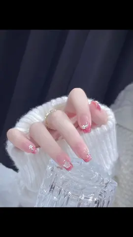 Nàng tiên, bộ sưu tập móng tay đẹp là đây