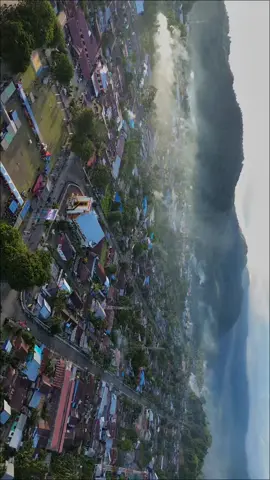 Serui, Yapen Papua.  ayo Ke Papua.  . #landscape #traveltiktok #dronevideo #pesonaindonesia #nature #travel #videography #dronevideos #beautifulindonesia #drone #papuatiktok #papuahitstiktok #biakhits 