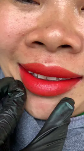 Chiếc môi camera thường, kỹ thuật bong đậm😘 #Camcàrốt, lòng môi đỏ cam