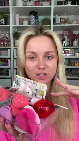 Testing out weird makeup gadgets from Shein 🙆🏼‍♀️ vc: @daus_mendoza 🫶🏻💕