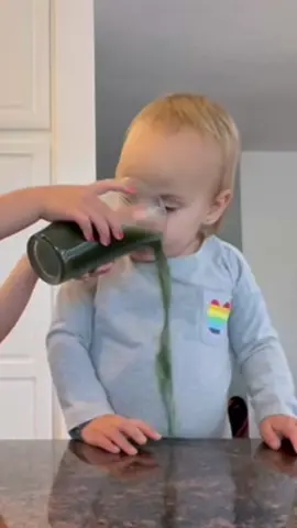 Sorry sissy sorry sissy🥺 #toddlers #toddlersoftiktok #dadtok #dadsoftiktok #bloom #greens #momtok