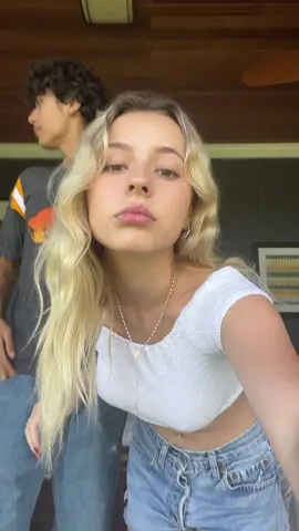 Mornings in hawaii🐈