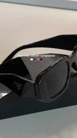 i have this song stuck on my head 🙇🏻‍♀️🎀☁️