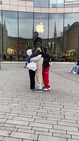 They really love tall guys❤️ #TikTokPromote #rupee7ft2baller #furyou #foryoupage #foryou #videotrends #foryouviral #foryourpage #furdich #fürsichseite 