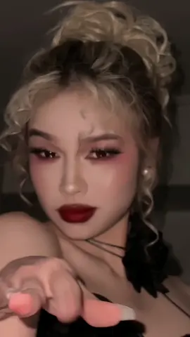 🧛‍♀️#makeup #douyinmakeup #makeuptransformation #transformation #vampire 