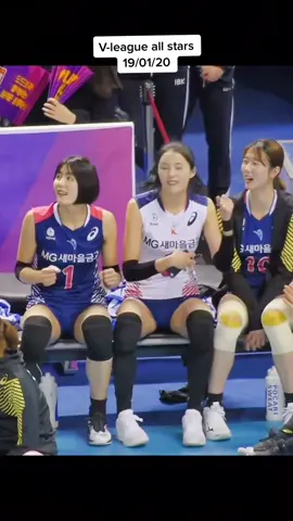 Twin Lee  fan cam v-리그 올스타 2019 #leejaeyeong #leedayeong #leejaeyeong17 #leedayeong19 #이재영 #이다영 #leetwin1719 #volleyballworld #여자배구 