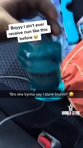 Her gift got the point across… 🪥😂@soloduece405 #Worldstar #Fyp #Viral