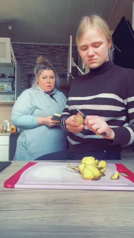 Magst du kartoffeln?#probierenmitkarina  #maskiergang#learnwithkarina 