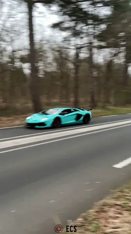 The sound of Gintani ! ⚡️ #lamborghini #aventador #svj #aventadorsvj #gintani #gintaniexhaust #acceleration #sound #downshift #exoticcarspotters
