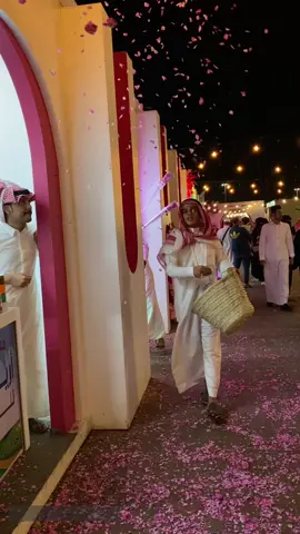 ونتهادى ورود الحب 🤍. #الطايف #الردف_الطائف_الآن #مهرجان_الورد_الطائفي #الورد_الطائفي #اكسبلورexplore #fyp #foryou #الطايف #ونتهادى_ورود_الحب 