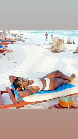 Enjoy and relax 😌 Okay 😁  #blackgirlmagic #contentcreator #videooftheday #whitneythesheboss #positivevibes #bikini #bikinimodel #loveroflife #happygirlsaretheprettiest #viralvideo #viraltiktok #followme #loveroflife #beachvibes #relax #vacation 