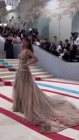 @Emrata at MetGala 2023 🔥 #fy #foryou #metgala #foryoupage #viral #goviral #emrata #metgala2023  