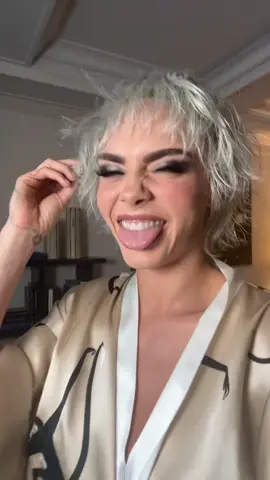 Here we gooooooo 😜 #metgala 