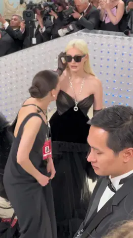 Jessica Chastain giving us major Barbie vibes on the #metgala steps #jessicachastain #metgala2023 