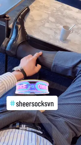 Nghe nói mẫu tất sheer này đang HOT 😁👔🧦👞 #traicongso #sheersocksvn #sheersocks #fashion #trend 