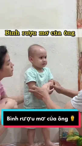 Bình rượu mơ của ông ⚱️#hangmommy #fyp #xuhuong #family #mevabe #baby #babycute #funnybaby #trendtiktok #LearnOnTikTok #nuoicon #nuoidaycon #nuoicondungcach #vietnamtoiyeu #viral 