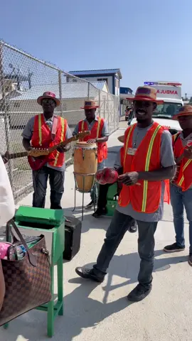 A nice welcome to Haiti. Okap Airport… #twoubadou #welcome #haiti #ayisyentiktok🇭🇹 