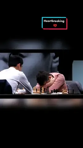 It's really hard to see somebody like that 💔 Nepo vs Ding #heartbreaking #goat #champion #grandmaster #grandmastergameplay #worldchesschampionship #fide #dingliren #ding #nepomniachtchi #nepo #chess 