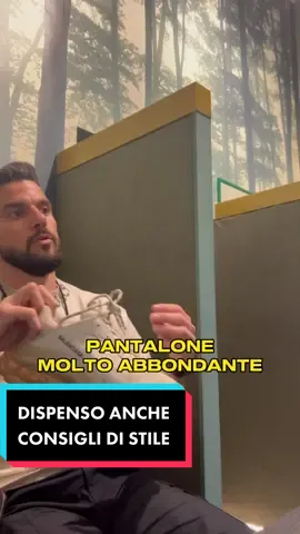 Stonaaa #Andrealiconti #ironia #trattative #balenciaga #trattative #sneakers #fyp #Frasedelgiorno #maestridelpov #solocosebelle 