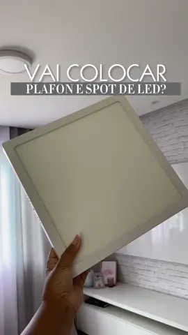 Salve o vídeo pra não perder a dica! ✨ UM ITEM QUE FAZ TOTAL DIFERENÇA NA SUA DECORAÇÃO… porém (rs) queima muito e muito rápido, aqui acho que já troquei de todos os cômodos!  Me conta se na sua casa também queimam fácil ? 👇🏽 #lamp #arandela #DIY #iluminacao #interior #cabeceira #dicasdolar #dicasuteis #dicasdecasa #lampadainteligente #sensor  #diyer #diyprojects #diyproject #diyhacks #homediy #eletrica #reforma #obra #iluminacao #decoração #painel #iluminaçãodecorativa #eletrofita #instalacaoeletrica 
