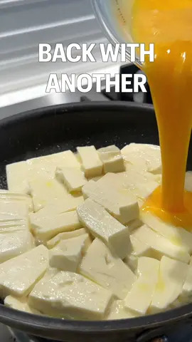 Back with a 10 minute dinner, the most underrated combo Tofu and Eggs #tofu #eggs #DinnerIdeas 