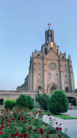 Ташкент. Католическая церковь ❤️ #католичество #католическаяцерковь #ташкент #архитектура #catholic #catholicchurch #uzbekistan #jesus #tashkent #enya #onlytime 