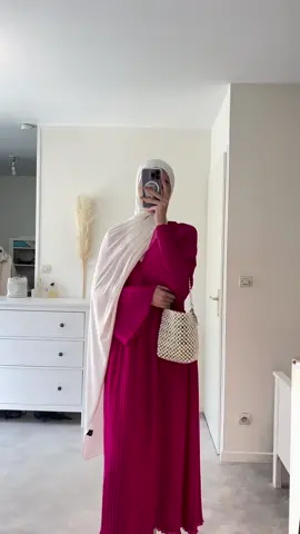🌸🌸🌸@ZARA #zara #zaraoutfit #robezara #mastour #dress #fyp #foryoupage #parati #pourtoi #outiftzara #outifts #OOTD #ootdhijab #eidoutfit #ootdinspo 