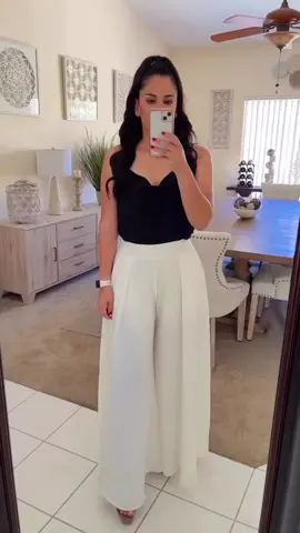 Hermoso outfit dispinible  Black crop top disponible M-L White palazzo disponible Small #outfit #outfitinspo #boutiquestore #womensclothing #OOTD #SmallBusiness #blasamboutique #viralreels #houston #reelsinstagram #losangeles 